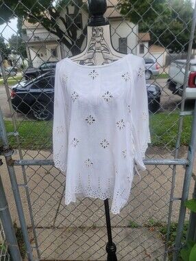 Karen Kane Heat Wave Scallop Eyelet Top White Size S NWT